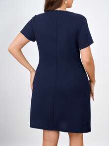 Chikora 大码优雅蝴蝶结装饰圆领纯色短袖连衣裙 - 藏蓝色 - 查看 2