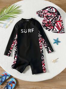 SHEIN Set de 2 piezas de traje de baño con camiseta de protección solar de manga larga con estampado de dibujos animados y gorro para niños pequeños, adecuado para playa, piscina, primavera/verano - Rojo - Ver 9