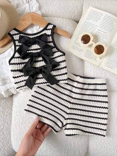 SHEIN 女婴休闲简约舒适圆领无袖撞色蝴蝶结装饰上衣和裤子套装