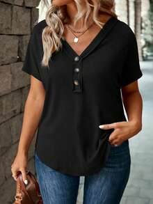 EMERY ROSE New Arrival Casual Basic Black Plus Size V-Neck Short Sleeve T-Shirt With 3 Buttons - Black - View 1