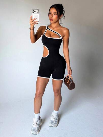 Dewbera 无缝女士黑色无袖撞色连体裤，镂空腰部设计，适合春夏穿着。撞色连体裤适合休闲、健身、瑜伽等场合。