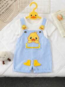SHEIN Playful Pals 2件套男婴圆领短袖T恤和卡通鸭子刺绣背带短裤套装，春夏休闲婴儿服装，男婴夏季服装，男婴套装，婴儿男童服装，婴儿休闲连体衣，新生儿中性套装，自然婴儿服装，婴儿男女通用服装套装，男婴卡通鸭子连体衣 - 藍色 - 查看 1