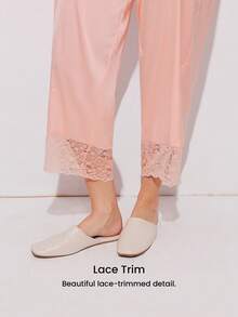 LUVLETTE 春日清新浅粉色缎面睡衣套装 - 喇叭袖上衣和蕾丝边阔腿裤，柔软舒适，适合居家休闲穿着。 - 粉色 - 查看 9