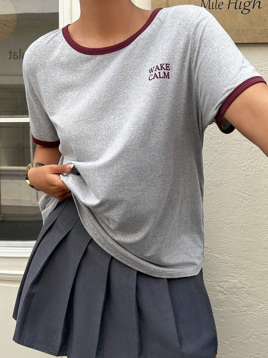 Dazy Plus 撞色字母印花圆领休闲短袖T恤，女士大码春夏款 - 灰色 - 查看 1