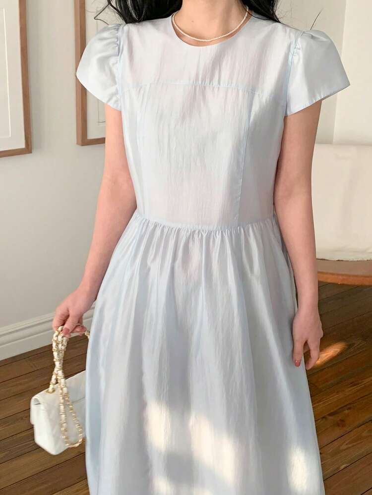 Women's Solid Color Round Neck Short Petal Sleeve Mid-Length Dress Summer Sun Dresses For Women