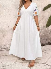 EMERY ROSE Plus Size V-Neck Embroidered Petal Sleeve Loose Long Dress - White - View 7