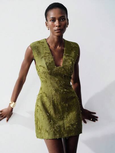 Aveloria Modichic Embroidered Vintage-Style Sleeveless V-Neck Midi Dress, Moss Green, Linen Blend Fabric, Casual Gatherings, Elegant & Flattering