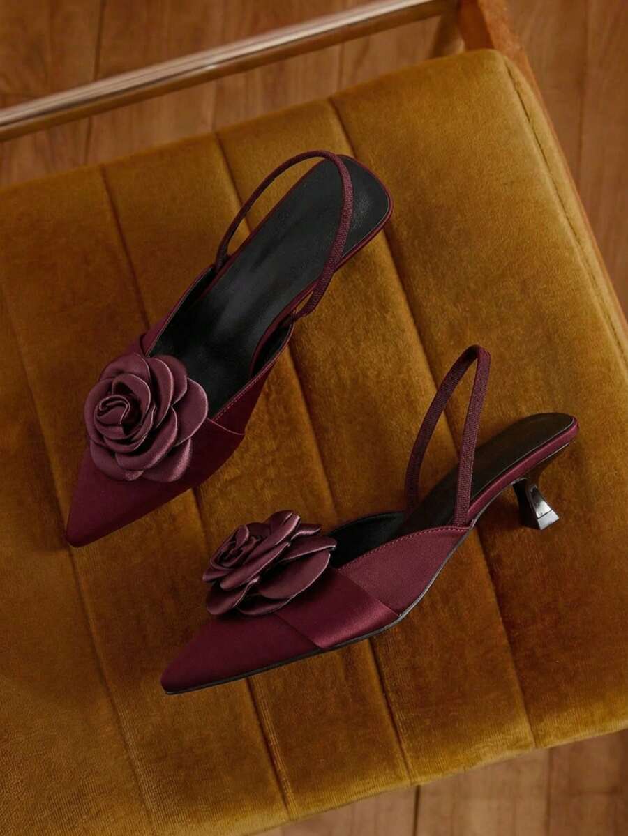 女士简约纯色尖头套脚鞋，百搭优雅派对舒适时尚高跟鞋，饰有花朵图案，缎面鞋面 - 酒紅色 - 查看 1