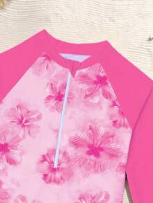 SHEIN 少女休闲度假碎花随机印花玫红色长袖针织连体泳衣，休闲时尚可爱，适合少女夏季度假和海滩穿着 - 彩色 - 查看 4