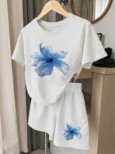 Girls 2-Piece Set/Young Girls Casual Fashion Creative Personalized Refreshing Blue Floral Print Round Neck White Short Sleeve T-Shirt And White Shorts Cute Summer Outfit, Blue Big Flower White Shorts Set, Girls Outfit, Blue Floral Print Tropical Vacation Style 2-Piece Set