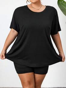 SHEIN CURVE+ CURVE 4件套加大码女式纯色短袖T恤和七分裤套装，Curve Plus，Hoho Vacation沙滩装/沙滩裙/沙滩度假装/沙滩必备/毕业典礼/下午茶派对礼服 - 黑與白 - 查看 7