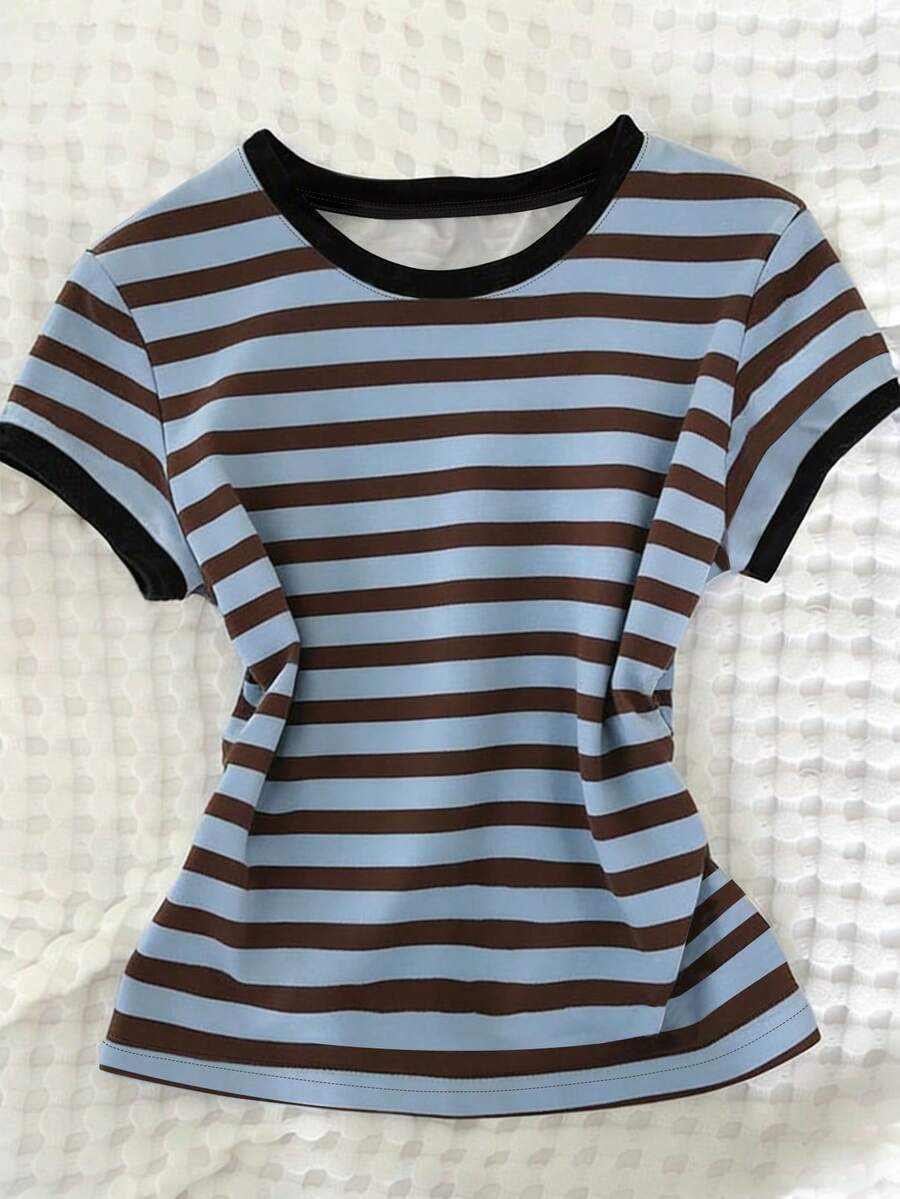 Glimmora 女士休闲户外运动T恤，夏季新品，适合约会、返校穿着，条纹和花卉印花图案，常规版型T恤 - 彩色 - 查看 1