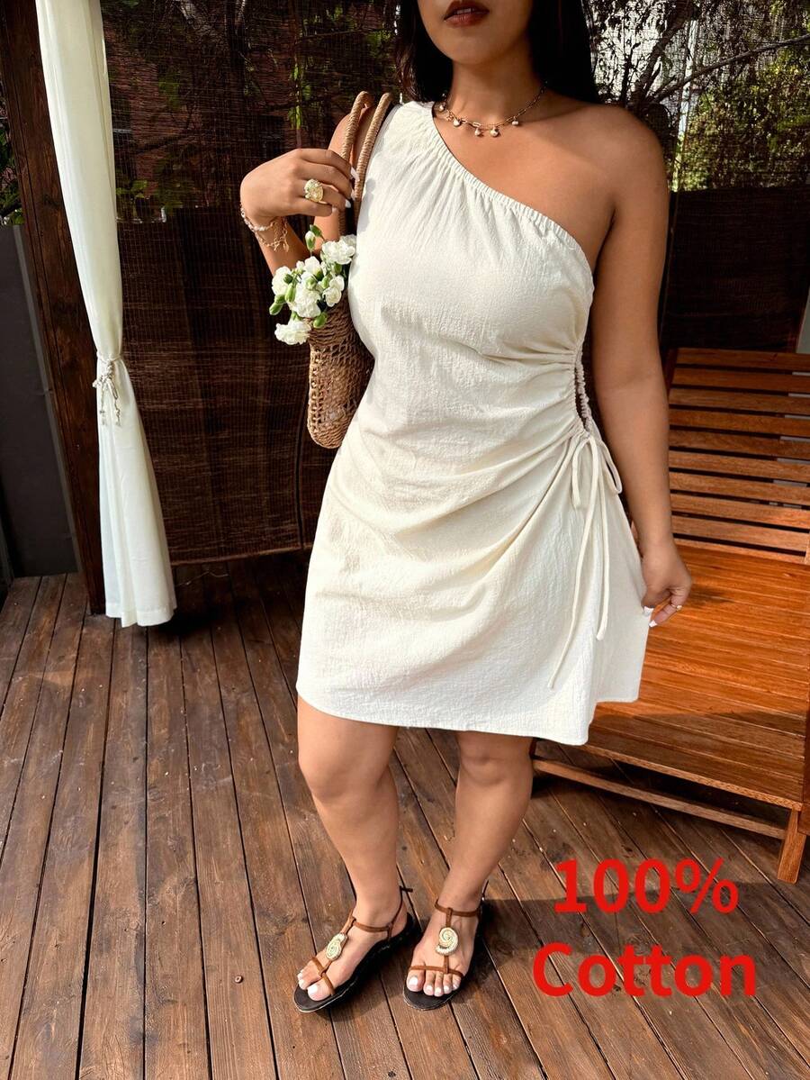 SHEIN EZwear 加大码不对称领口杏色迷你连衣裙，饰有打结细节，休闲夏季风格，单肩单袖设计，夏季连衣裙，米色连衣裙，度假连衣裙 - 杏色 - 查看 1
