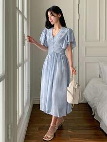 Strévra Women's V-Neck Ruffled Shoulder Cinched Waist Striped Pleated Mid-Length Dress - Blue - View 8