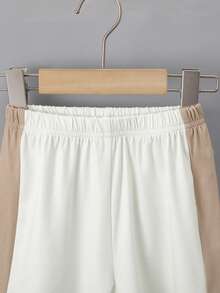 SHEIN Explorewe 两件套幼儿男童撞色T恤（骑士印花）和撞色短裤（骑士印花），适合春夏休闲、上学、运动、玩耍等场合。幼儿男童夏季套装，儿童图案T恤短裤套装 - 卡其色 - 查看 7