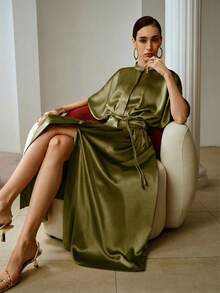 ZEYLAH 立领开襟褶裥腰身中长缎面连衣裙，优雅复古风格 - 綠色 - 查看 5