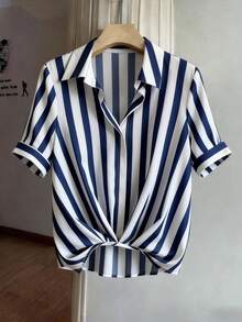 SHEIN Tall 女款海軍藍數位印花條紋寬鬆翻領短袖收腰修身通勤優雅獨特設計襯衫，適合高個女性 - 藍色 - 查看 1