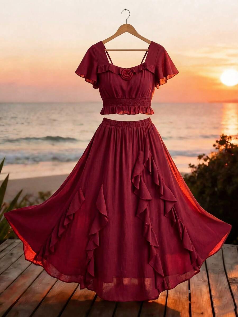 Modelyn Bộ đồ thể thao màu đỏ rượu vang kiểu dáng nghỉ dưỡng, áo tay ngắn cổ trái tim thắt eo kết hợp với chân váy xếp ly, thích hợp cho mùa xuân/hè.