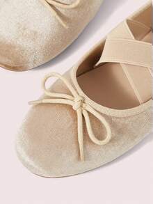 CUCCOO DOLLMOD 女士杏色天鹅绒圆头蝴蝶结装饰交叉松紧带舒适套脚芭蕾舞鞋，适合度假 - 杏色 - 查看 4