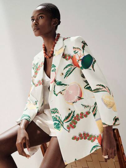 Aveloria Modichic Colorful Printed Blazer Jacket, Tropical Fruit Pattern, Double-Breasted, White Casual Suit, Fashionable Women's Blazer, Spring/Summer Street Style, Popular Women's Blazer, Lapel Design, Party & Holiday, Stylish Commuter Outfit, Women's Lapel Double-Breasted Fruit Print Blazer