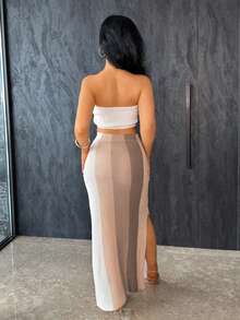 Vassilux 2025新款夏季休闲度假日常约会沙滩装欧美街头风辣妹性感抹胸露脐修身针织白背心+长款半身包臀裙橘色卡其色酒红色白条纹毛呢长裙女士毛衣两件套秋冬狂欢装节日 - 彩色 - 查看 2