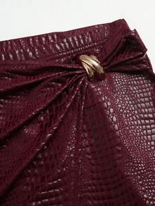 Franclia Women's Solid Color Metal Decor Casual Versatile Date Night Outing Mini Skirt - Burgundy - View 3