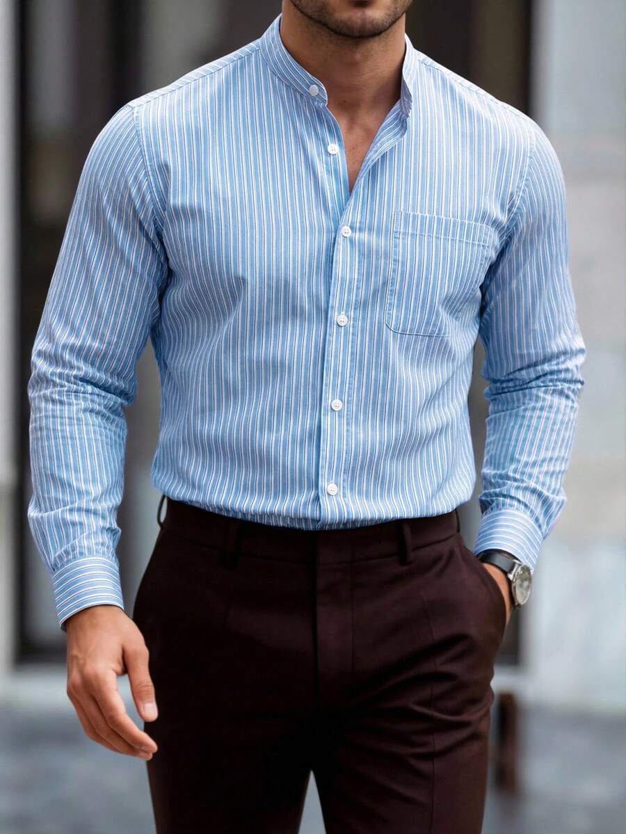 Manfinity Bizformal Áo sơ mi nam kẻ sọc xanh trắng, phong cách công sở lịch lãm cho mùa xuân/hè. Áo sơ mi nam kẻ sọc xanh trắng, áo sơ mi công sở thường ngày, trang trọng. - Màu xanh lam - Xem 1