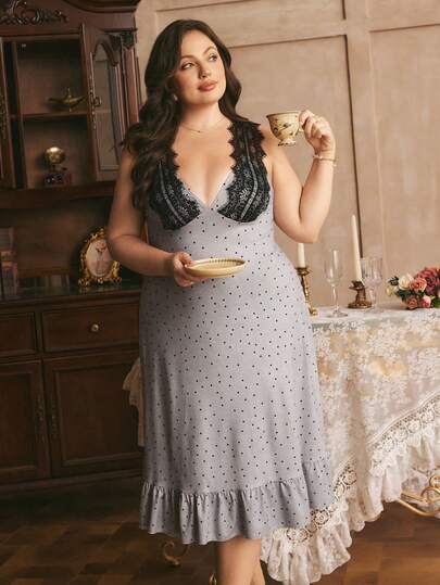 SHEIN Camicia da notte lunga da donna con scollo a V profondo, patchwork in pizzo, stampa a pois e retro aperto, vita stretta, taglie comode