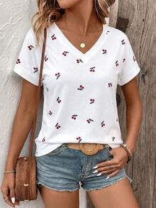 Selamara Camiseta feminina moderna, casual e versátil com estampa de cerejas, decote em V e manga curta. - Multicolorido - Ver 4