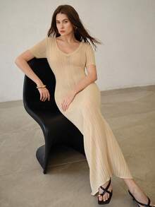 MOTF PREMIUM V领短袖修身针织连衣裙，春夏款 - 杏色 - 查看 5