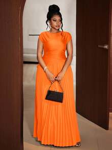 Plus Size Women Elegant Solid Color Pleated Round Neck Sleeveless Dress - Orange - View 3