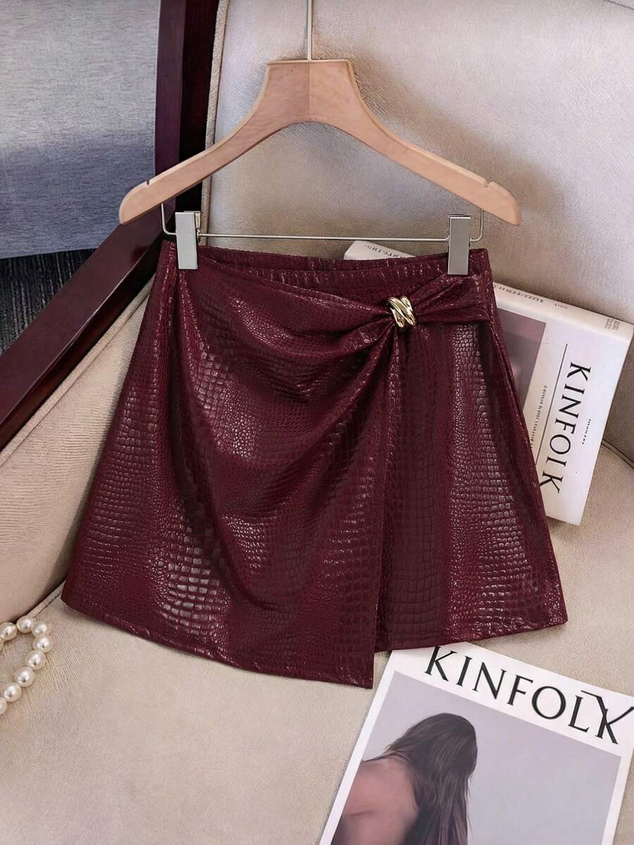 Franclia Women's Solid Color Metal Decor Casual Versatile Date Night Outing Mini Skirt - Burgundy - View 1