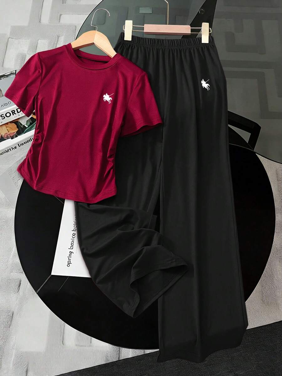 Conjunto de camiseta de manga corta con cuello redondo y pantalones con estampado de caballero para niñas preadolescentes, informal y de verano - Burdeos - Ver 1