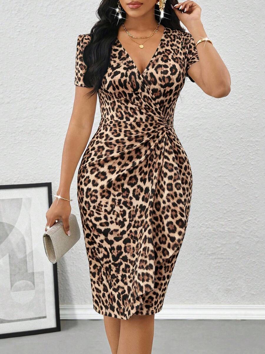 SHEIN Lady 女士豹纹褶皱V领短袖中长连衣裙 - 彩色 - 查看 1