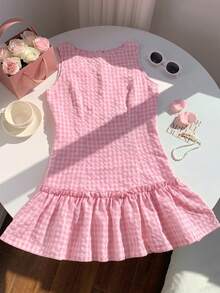 Comfortcana Đầm không tay kẻ caro seersucker dáng bèo nhún, kiểu dáng thanh lịch, dễ thương năm 2026, đầm trắng hồng nhạt cho ngày Valentine, đầm dã ngoại cho nữ, đầm dự tiệc trà màu hồng, đầm họa tiết quả anh đào, đầm thời trang xuân hè mới năm 2026 cho nữ, trang phục đi biển, trang phục đi nghỉ mát, đầm thường ngày cho nữ, đầm mùa hè phong cách Y2K những năm 2000, trang phục nghỉ xuân, đầm mùa xuân, đầm dự tiệc tốt nghiệp, đầm đi nghỉ mát thanh lịch. - Màu Hồng baby - Xem 4