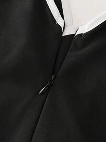 Franclia 女士夏季连体裤，V领，立领，无袖，右侧褶皱设计配金属扣，撞色领环，宽松阔腿裤，松紧腰，隐形拉链，H字型，梭织面料，休闲百搭，通勤时尚。优雅女装，女士服装，女士优雅连衣裙，新款高品质连衣裙，女士正装，居家办公装，女士职业装，羊毛两件套游艇套装，女士工作服，女士奢华连体裤。 - 黑與白 - 查看 5