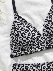 Bộ bikini họa tiết da báo dành cho bé gái tuổi teen, kiểu cổ yếm, cúp ngực tam giác, màu đen trắng giản dị, chất liệu vải dệt kim, thích hợp cho bơi lội, bãi biển, hồ bơi, kỳ nghỉ hè, lễ hội. - Đen và trắng - Xem 5