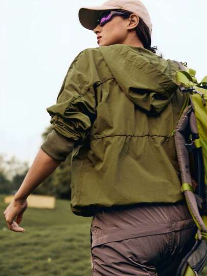 Medorelle Damen Lässig Urlaubs Kapuzen Langarm Reißverschluss Jacke mit Taschen, stilvolles Design, Regular Fit Oberbekleidung