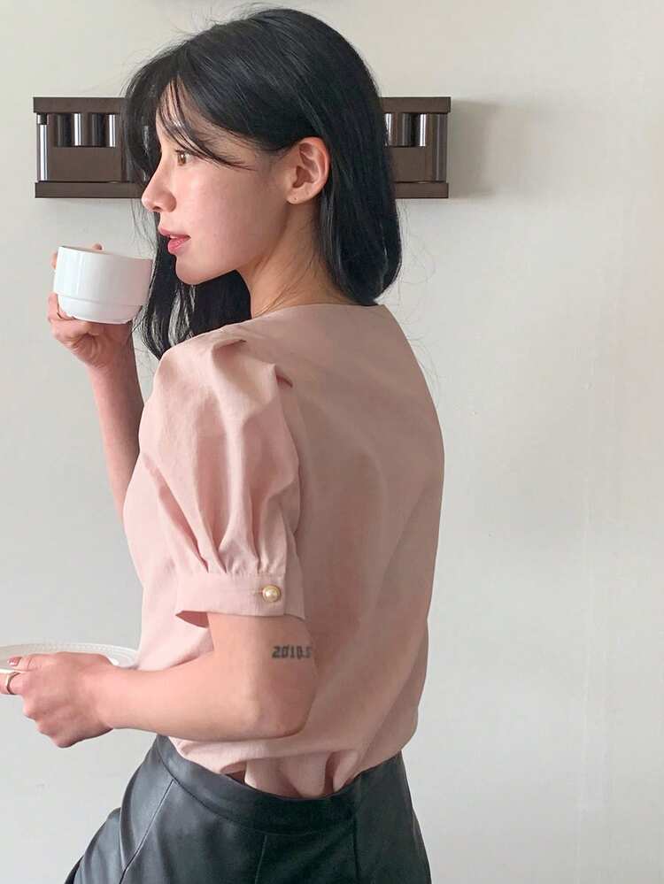 Women's Solid Color Sweetheart Collar Short Petal Sleeve Single-Breasted Casual Shirt Summer