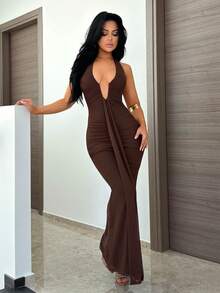 Vassilux Đầm maxi màu vàng kem gợi cảm cổ chữ V sâu, kiểu yếm, thanh lịch dành cho nữ, thích hợp cho mùa xuân/hè. Đầm màu nâu gợi cảm cổ yếm, đầm nâu sang trọng, dự tiệc. - Cà phê nâu - Xem 1