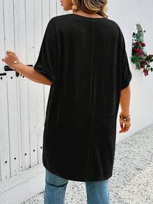 SHEIN LUNE CURVE 大码纯色极简V领短袖T恤 - 黑色 - 查看 2