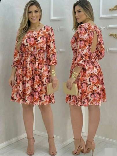 Vestido Corto para Dama mujer estampado floral espalda abierta prenda estilo actual escote en v estructura ligera hombros suaves mangas medias amplias corte entallado en busto vuelo inferior tipo péplum largo arriba de rodilla silueta femenina cómoda propuesta casual fresca uso diario salidas reuniones trabajo atemporal look moderno versátil