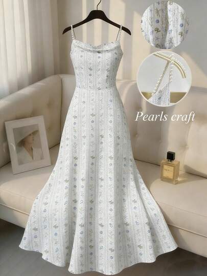 Franclia 女士优雅度假风花卉珍珠装饰吊带A字连衣裙，适合通勤和度假，海洋印花白色连衣裙