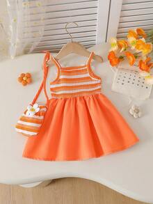 SHEIN Playful Pals Baby Girls' Sweet Floral Decor Sleeveless Dress With Matching Mini Crossbody Bag, Loose Fit Skirt, Suitable For Casual Outings, Leisure Trips, Family Gatherings, Summer Picnics - Orange - View 2