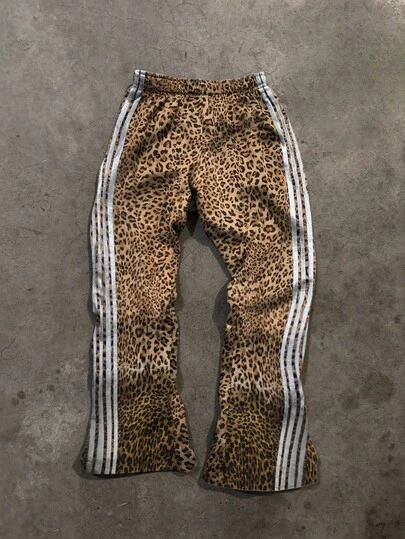 Attitoon 休闲运动风复古撞色条纹豹纹低腰阔腿裤，适合运动、返校季、年轻复古风、性感、可爱、Y2K、椰子女孩、波西米亚风、嬉皮风、音乐节、秋冬季穿着。