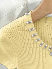 Franclia Women's Casual Elegant Daily Versatile Solid Color Round Neck Fitted Short Sleeve Cardigan With Rhinestone & Pearl Button Decor, Ruffle Hem, Spring/Summer - Yellow - View 4