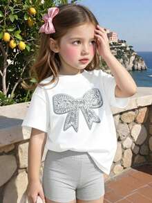 SHEIN Playful Pals 女嬰夏季白色套裝 可愛生日T恤 亮片蝴蝶結印花 & 淺灰色休閒短褲 寬鬆舒適 2件組 清新甜美套裝 - 白色 - 查看 7