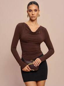 Olia Maree Olia Maree 不对称下摆纯色收腰休闲长袖针织T恤 - 鏽棕色 - 查看 4