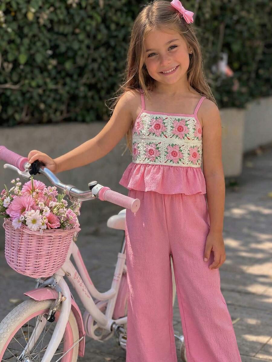 Emery Rose Kids Emery Rose Kids 2件套女童纯色编织吊带背心和长裤套装,粉色衬衫,夏季服装,抹胸上衣,春季女童套装,女童喇叭裤套装,波西米亚风女童粉色夏季套装,钩针花卉吊带背心和阔腿裤,女童粉色花卉钩针吊带背心和阔腿裤套装,可爱儿童夏季服装,女童粉色连体衣,女童春季连体裤,女童两件套,女童褶皱套装,儿童夏季女童服装,花卉套装 - 粉色 - 查看 1