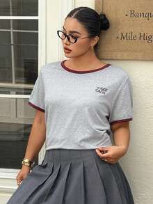 Dazy Plus 撞色字母印花圆领休闲短袖T恤，女士大码春夏款 - 灰色 - 查看 5